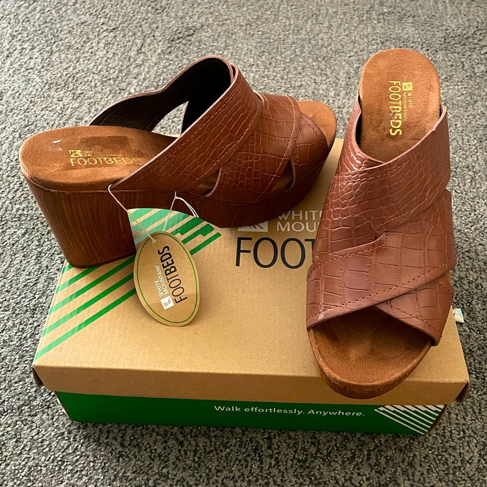 White Mountain Sandal Platform